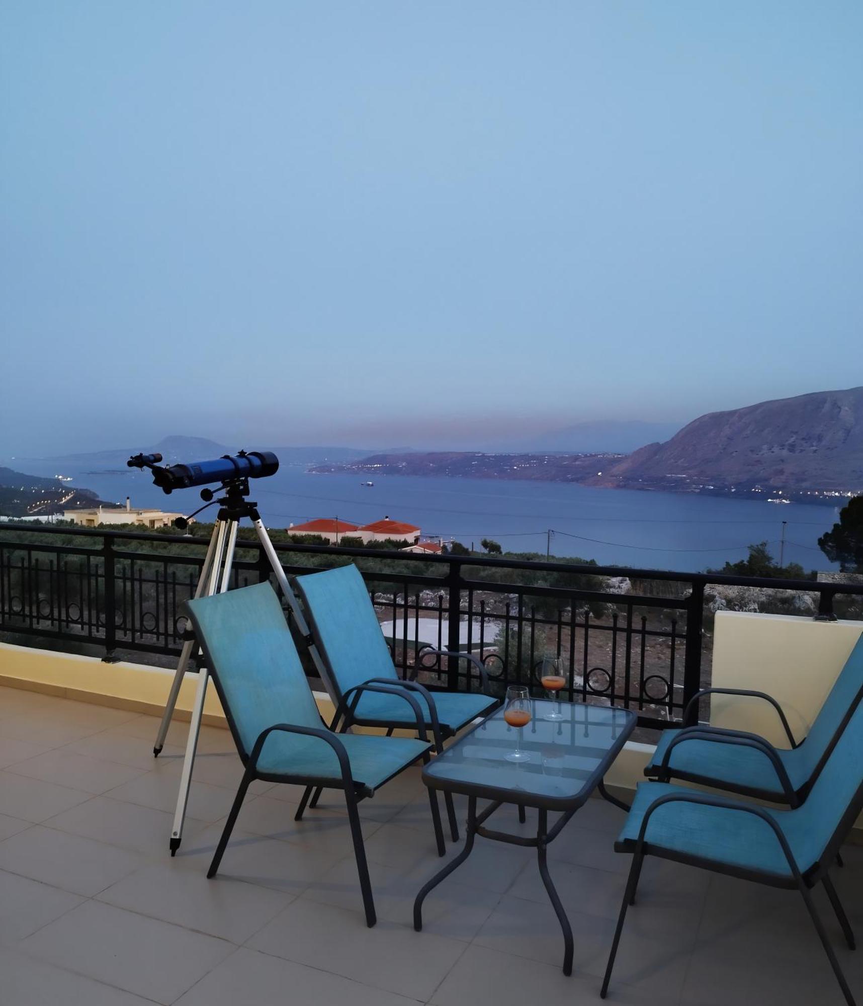 Souda Bay View With Private Pool Near Chania City エクステリア 写真
