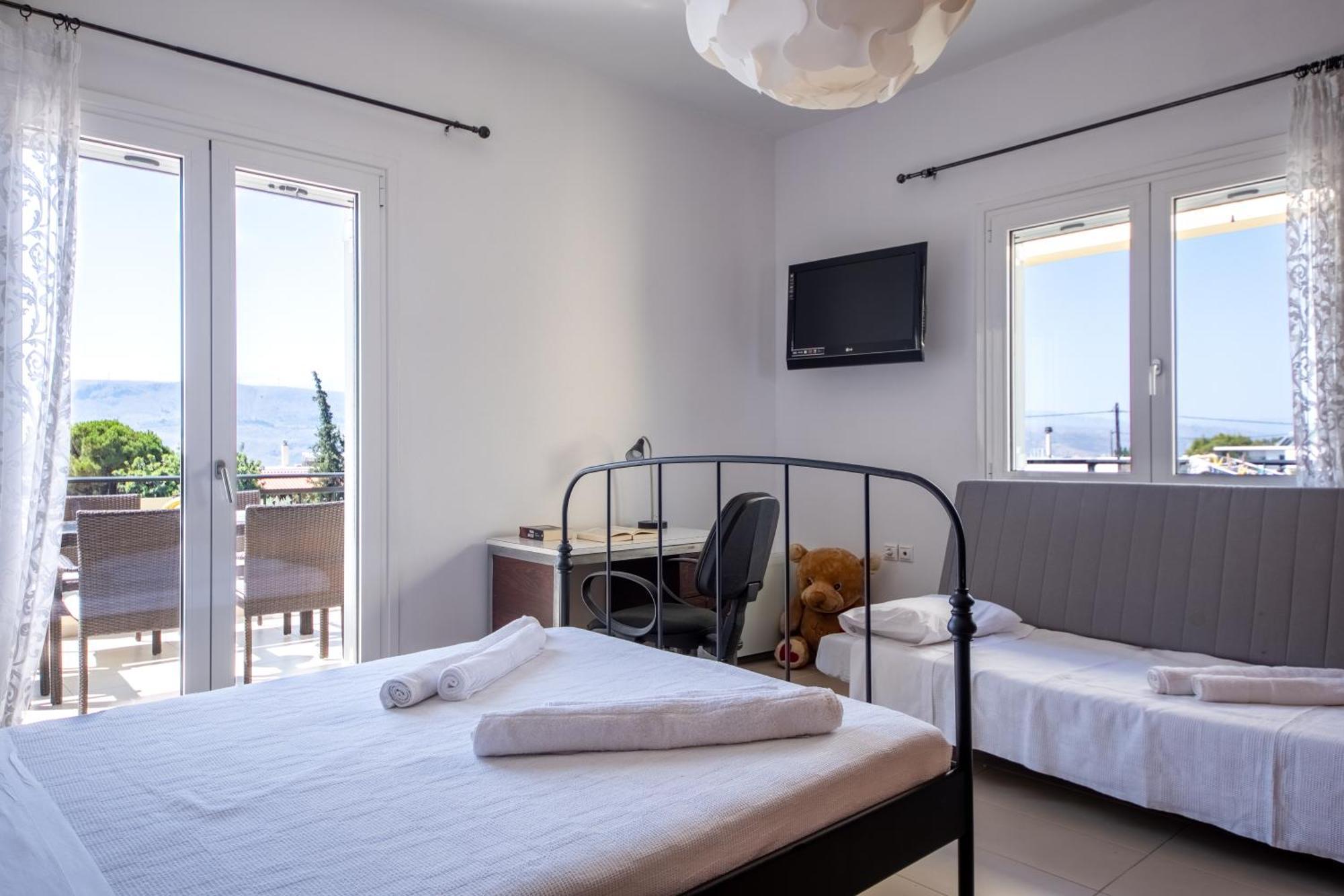 Souda Bay View With Private Pool Near Chania City エクステリア 写真